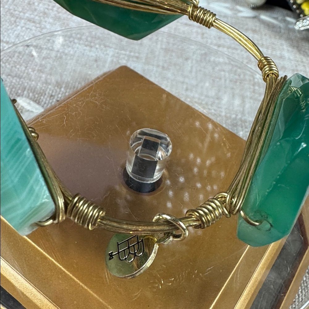 Bourbon & Bow ties Stone Bracelet - Picture 5 of 8